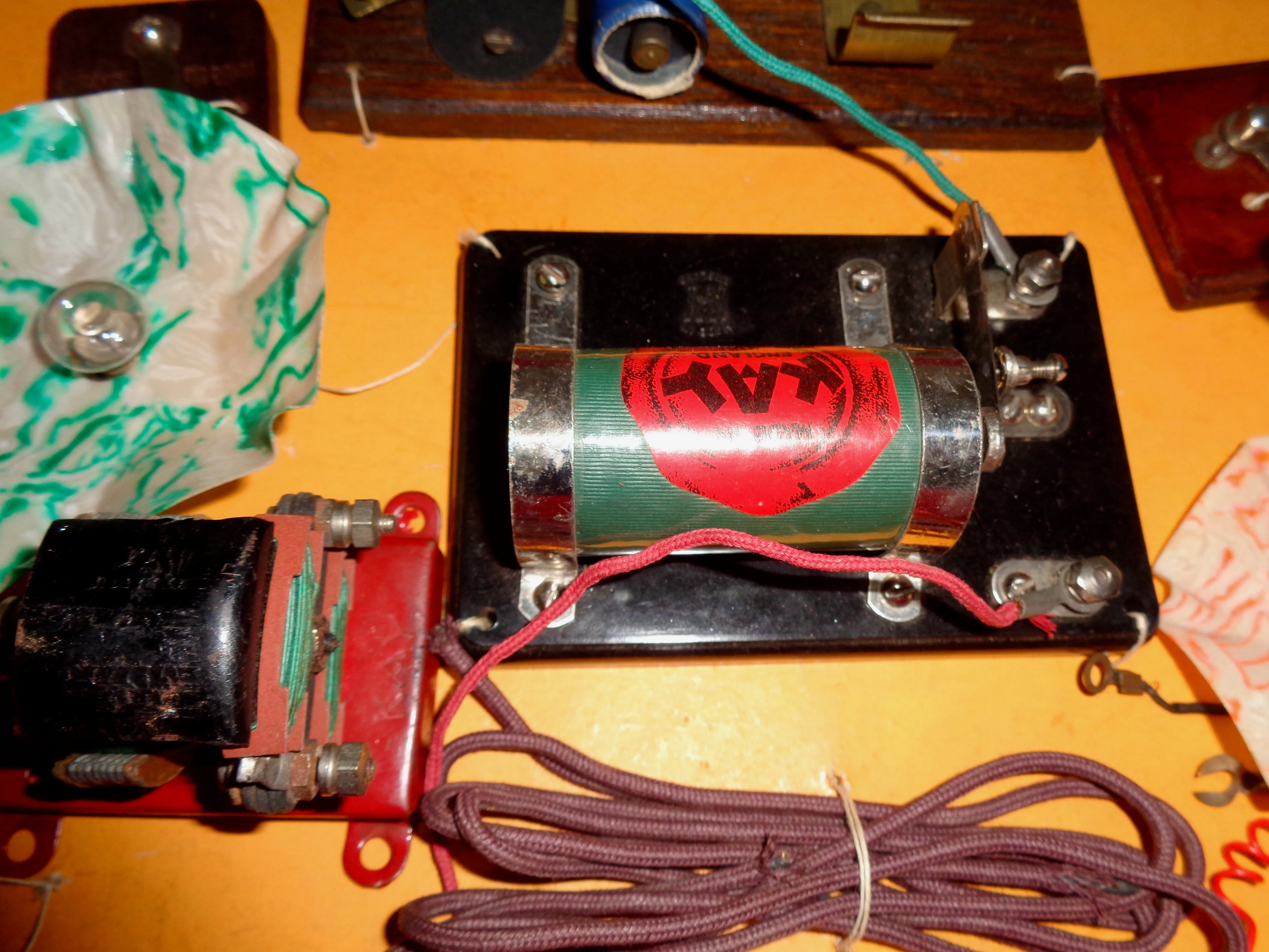 1920s The Kay Electrical Outfit Electronics Toy With Electric Motor / Induction Coil and Leads / Bulbs