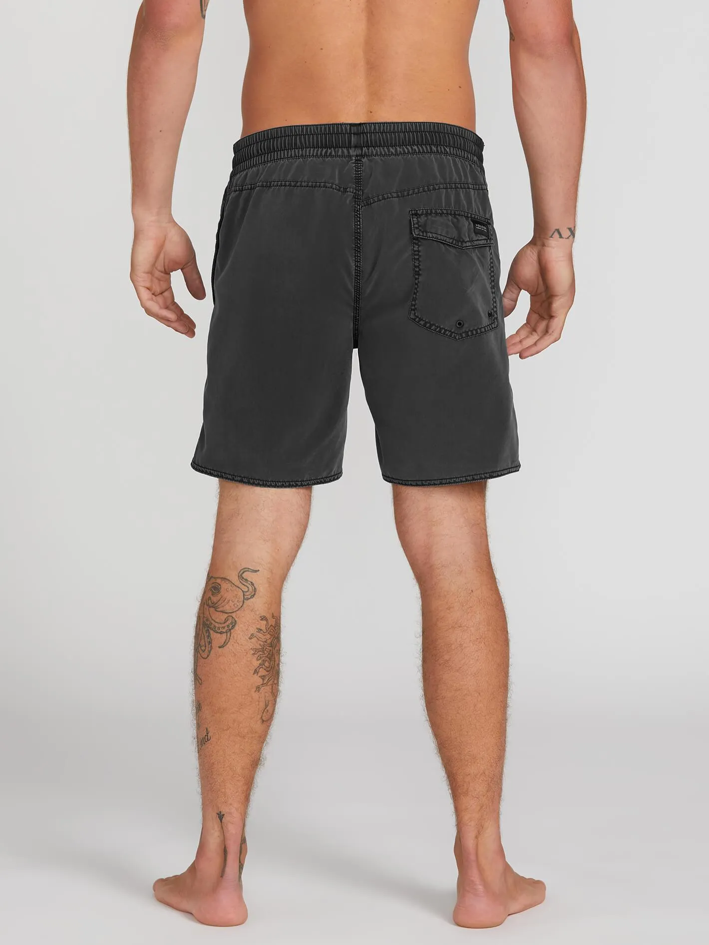 Center Trunk 17" Boardshort - BLACK