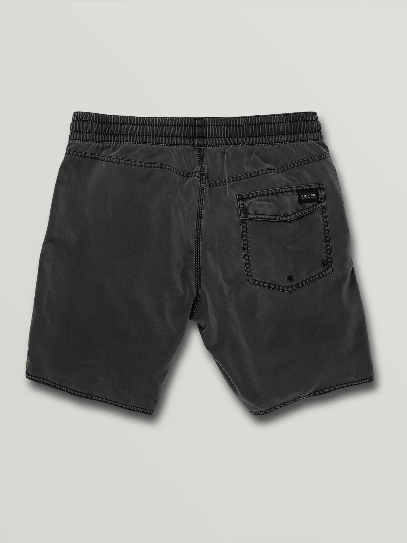 Center Trunk 17" Boardshort - BLACK