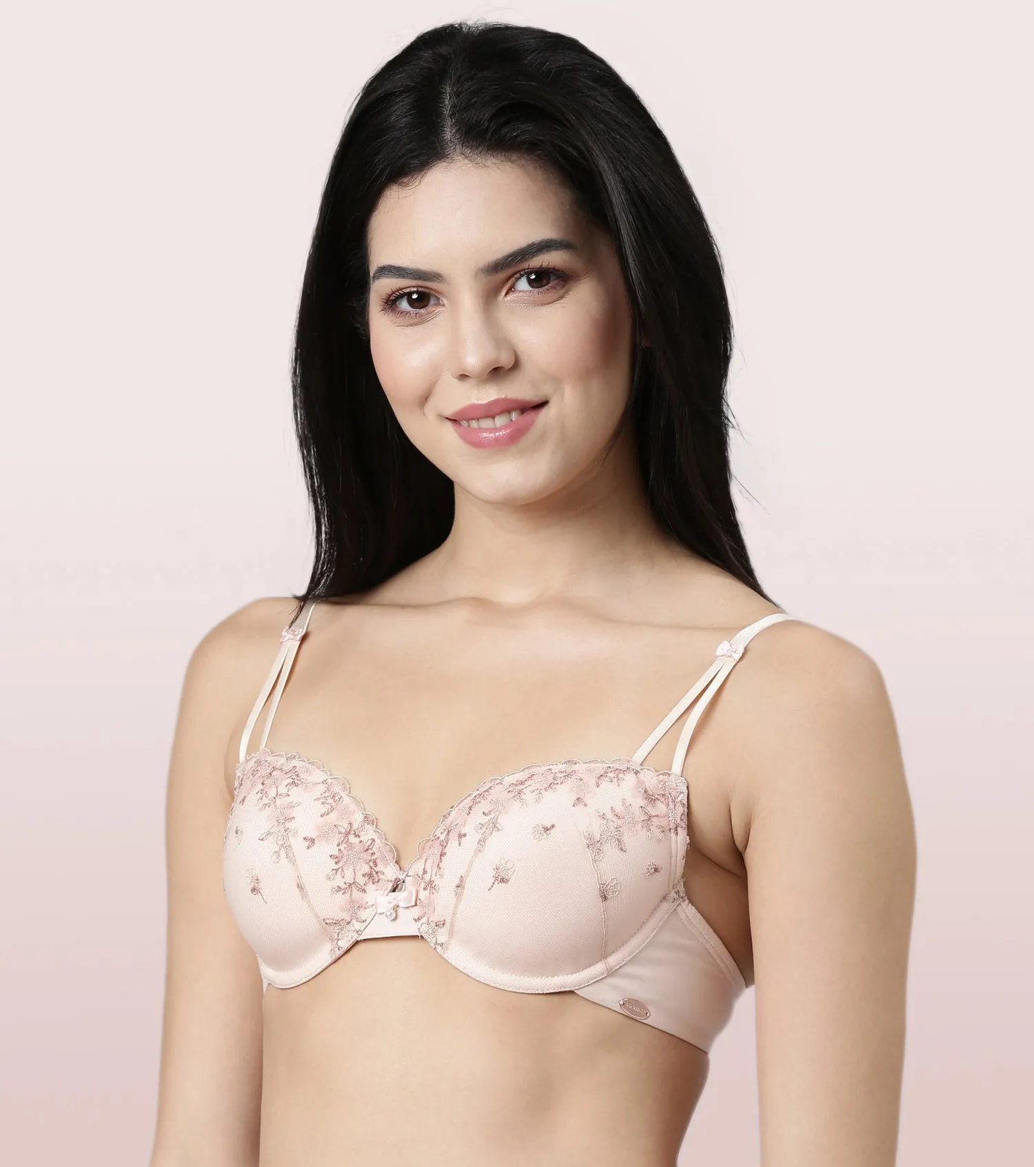 Enamor F127
LUXE LACE BRA
PADDED WIRED MEDIUM COVERAGE