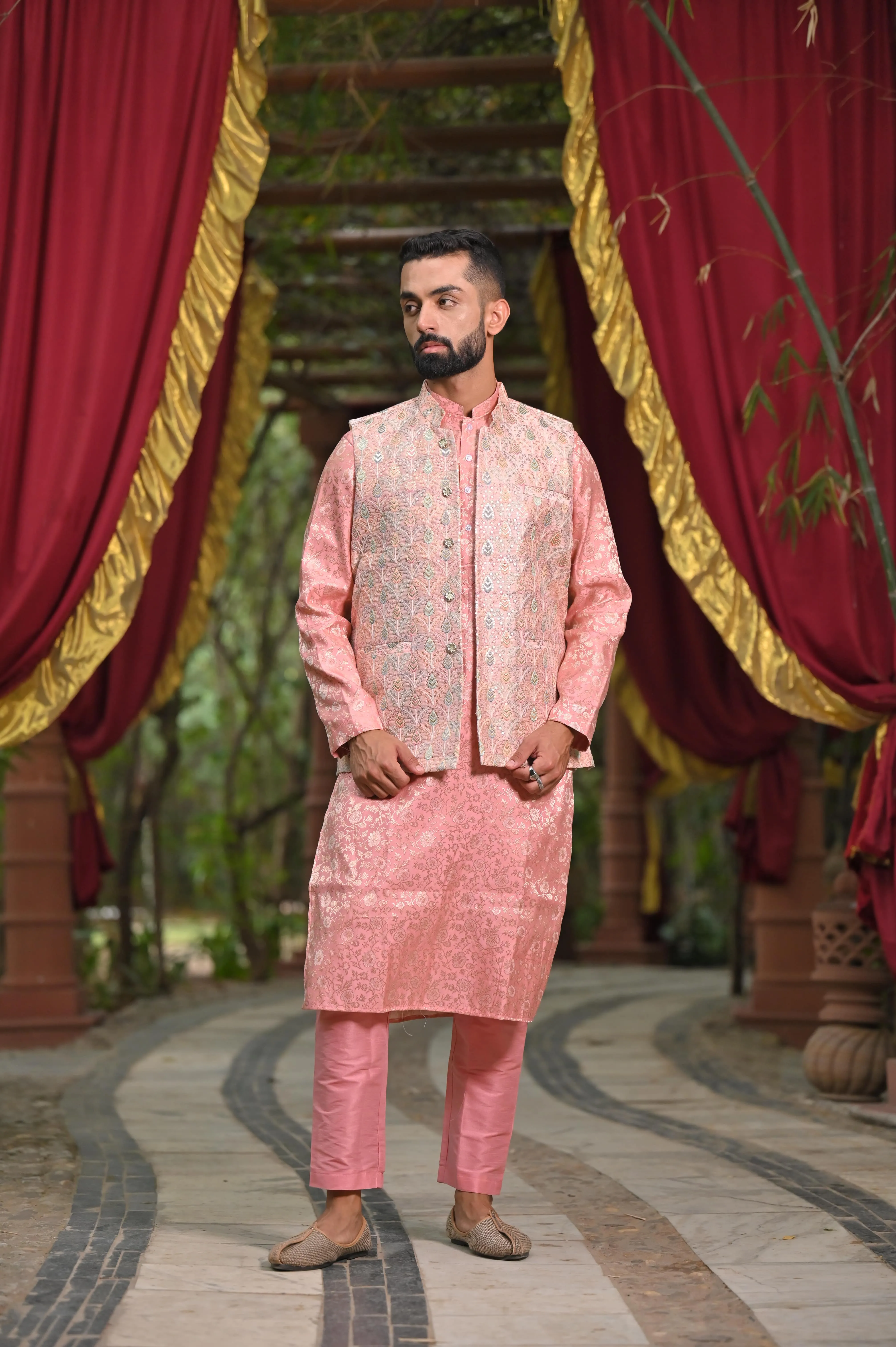 Festive Charm Kurta Vasket Set