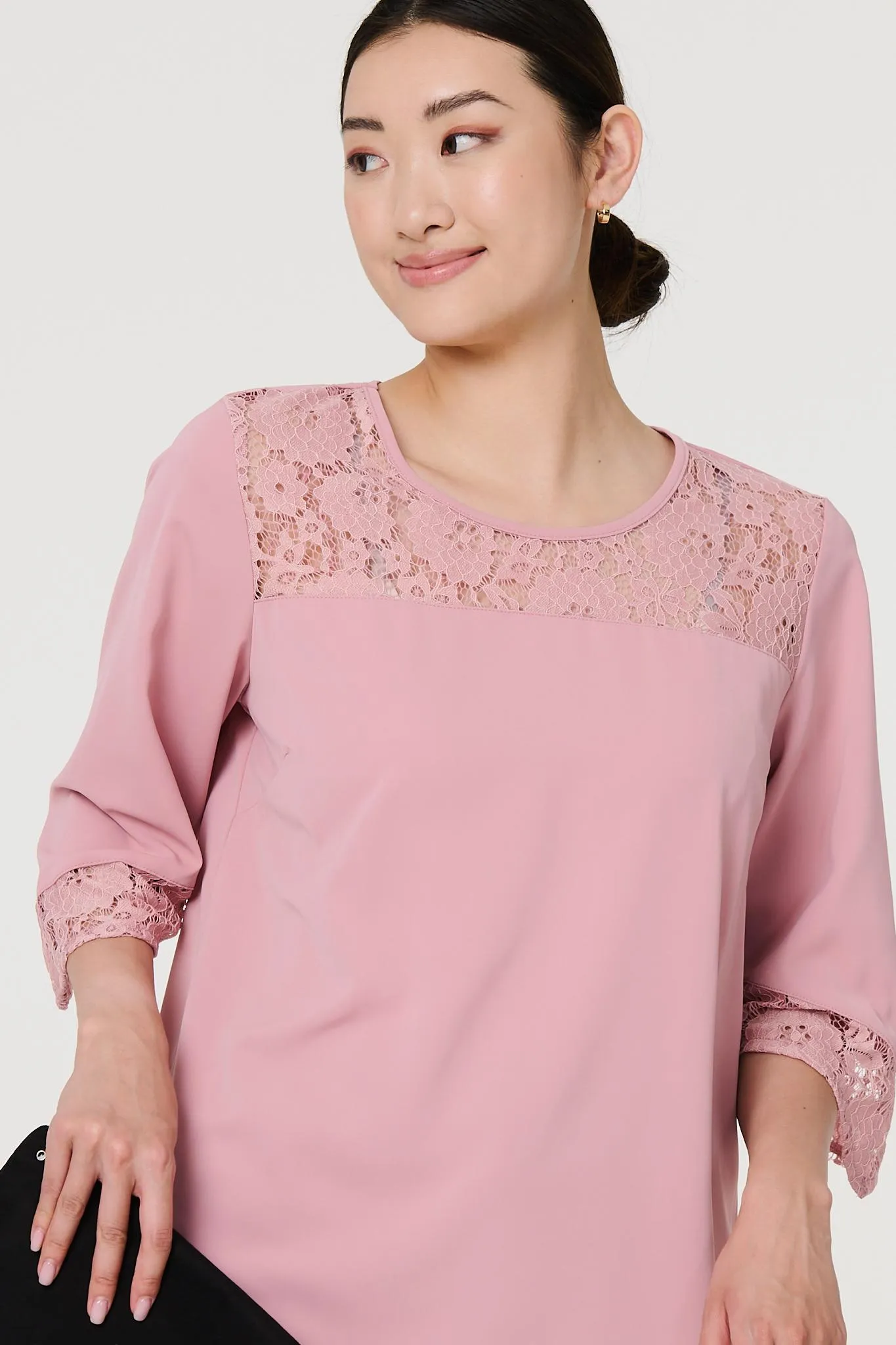 Lace Detail 3/4 Sleeve Blouse