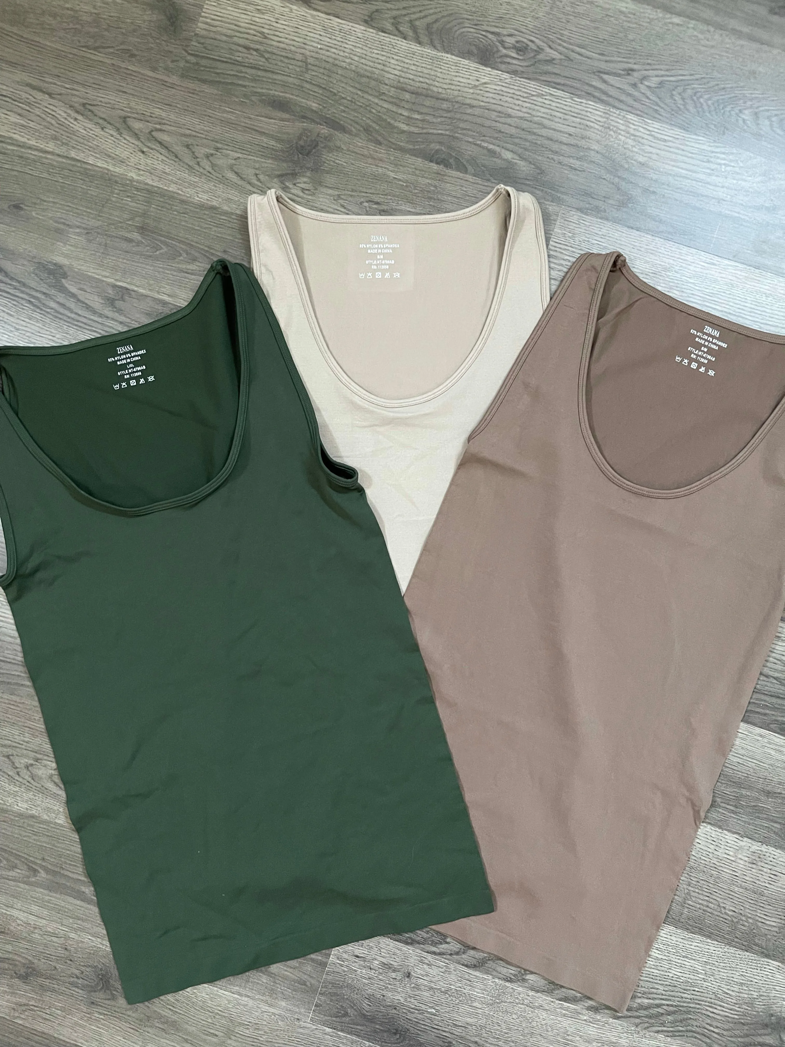 Scoop Neck Basic Tank