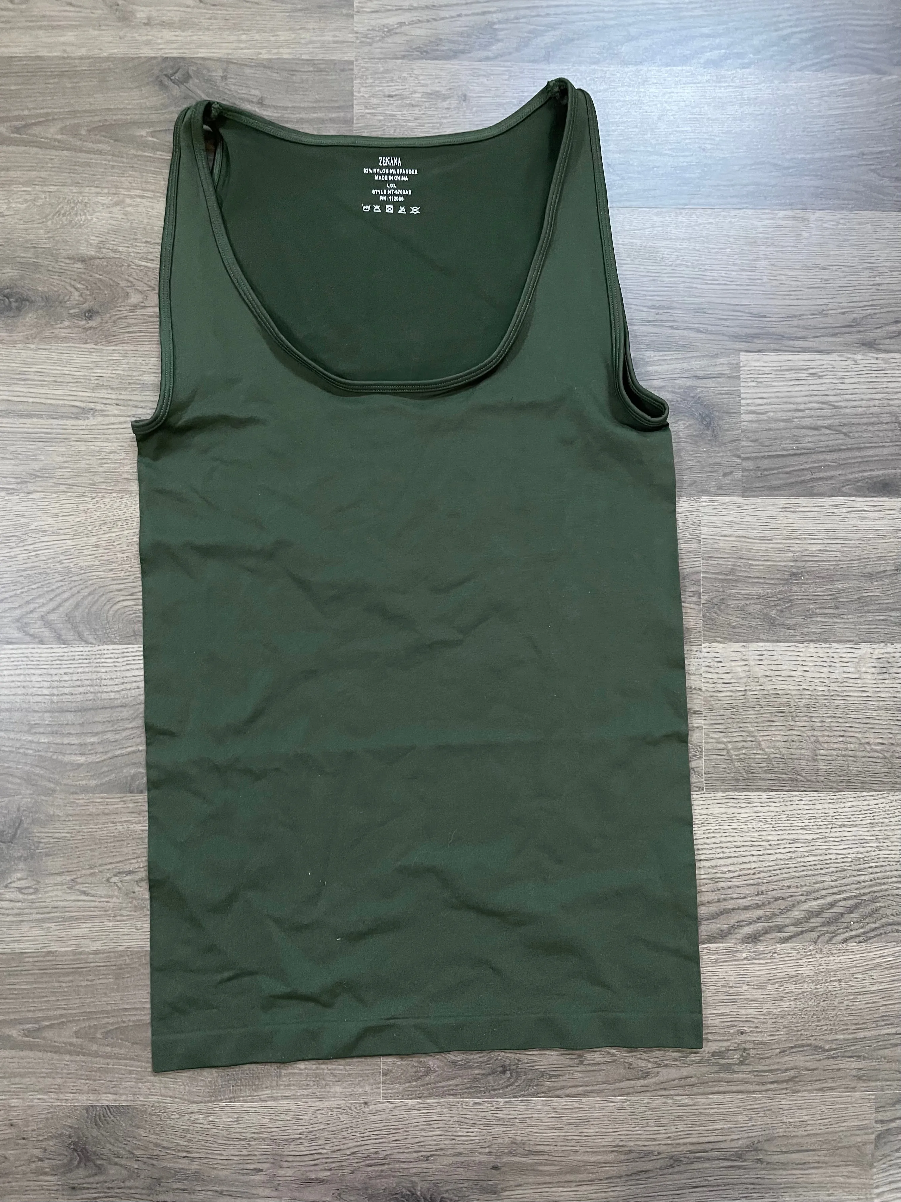 Scoop Neck Basic Tank